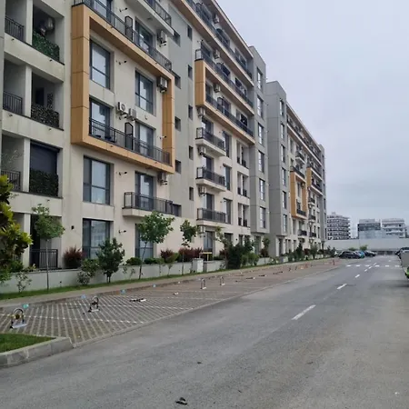 Maya Studio-onix Blue With Private Parking, Mamaia Nord Apartament