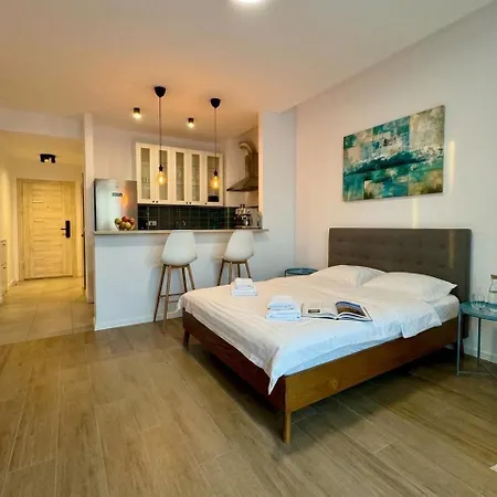Maya Studio-onix Blue With Private Parking, Mamaia Nord Năvodari